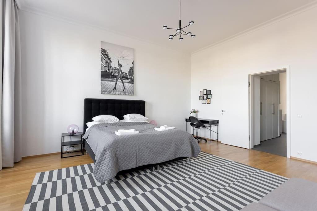 Franz 24 - Typical Viennese Apartment In The Heart Of Viena Exterior foto